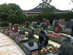 艺术墓碑：展示性命的故事，通报永恒的感情