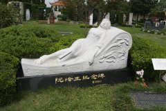贝斯特碑雕名人堂 | 阮玲玉留想碑的石雕艺术