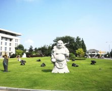 石雕艺术：凝固的时光，永恒的美学